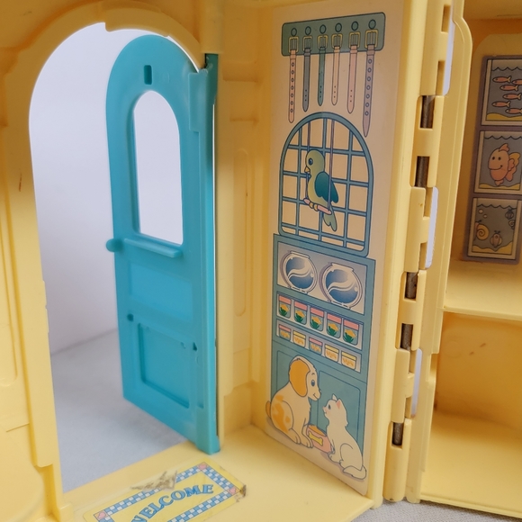 Vintage 1995 Fisher-Price Playset Shop Toy Town Pet Store - Picture 7 of 13